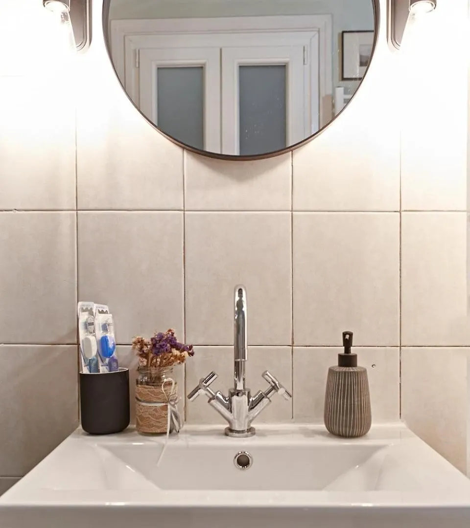4 Queens Downtown-Comfortable Apartment In Thessaloniki Center Yunanistan