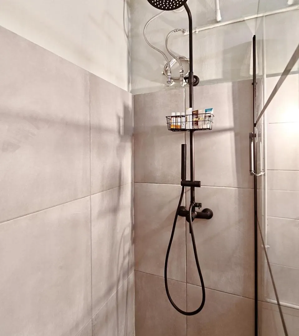 4 Queens Downtown-Comfortable Apartment In Thessaloniki Center